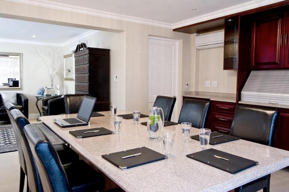 Forest Manor Boutique Guesthouse Umhlanga Rocks Esterno foto
